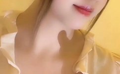 书桌下的快速顶撞